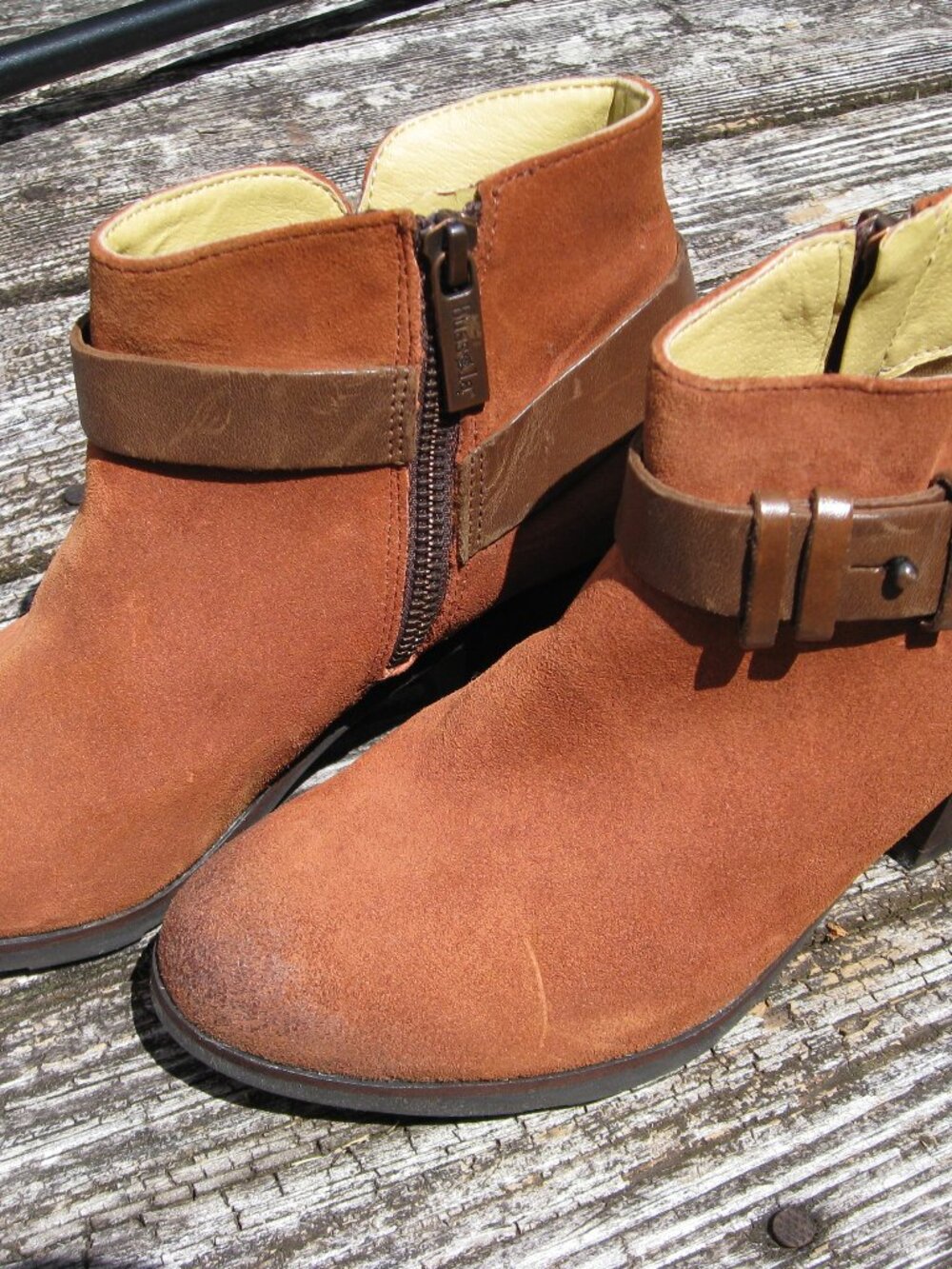 Bussola ankle boot